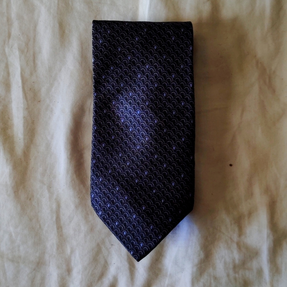 Men's tie no label